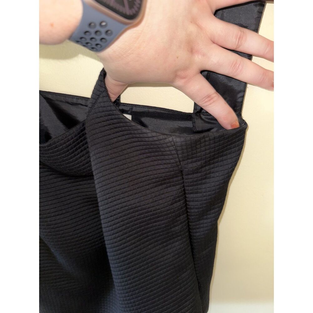 Liz Claiborne Suits Black Textured Square Neck Sleeveless Top Blouse - Size 6 - Picture 5 of 11